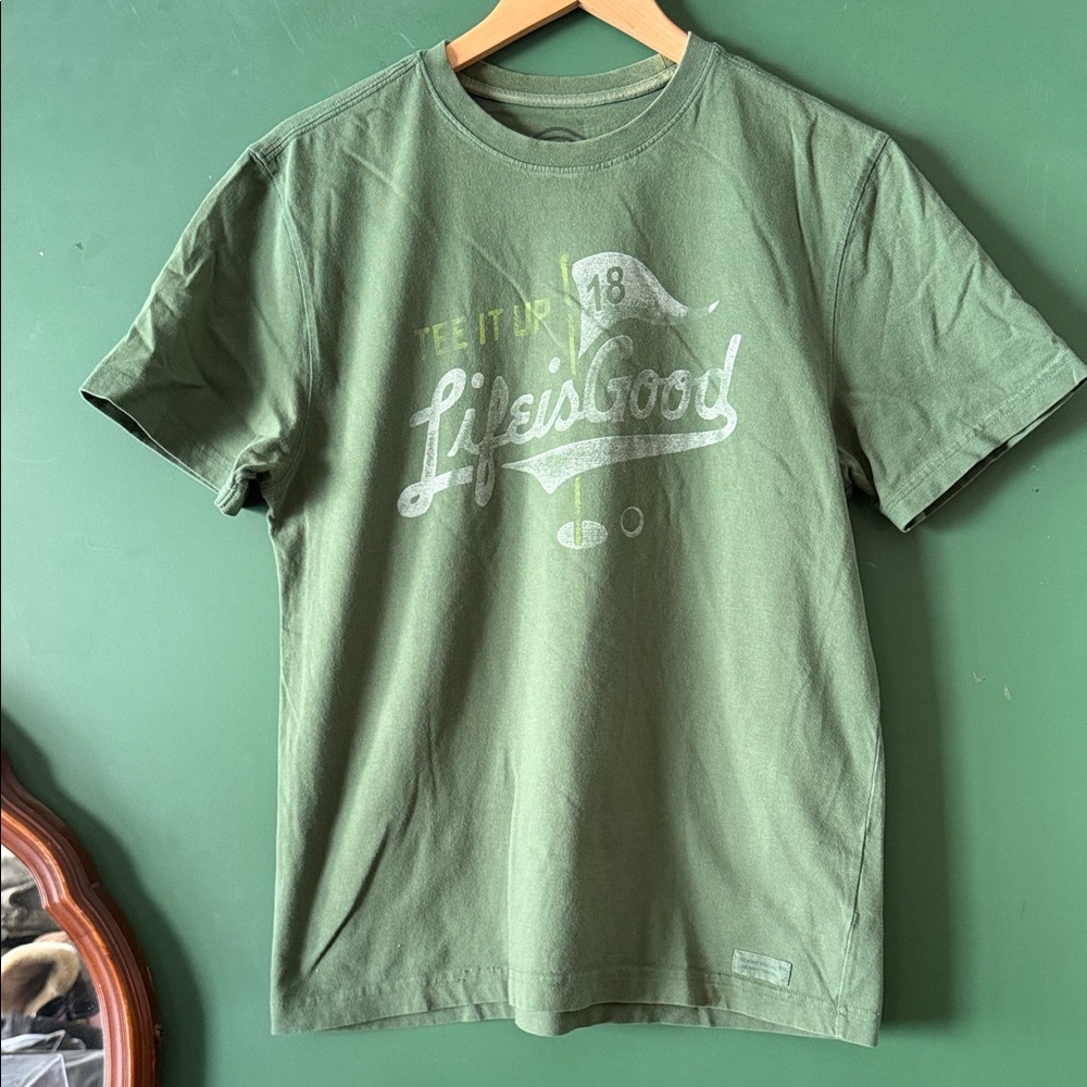 Life Is Good Mens M Tee it Up Green Graphic Tee Golf Summer